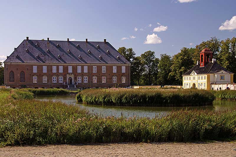 Barockschloss Valdemars Slot liegt malerisch auf der Insel Taesinge nahe Svendborg.
